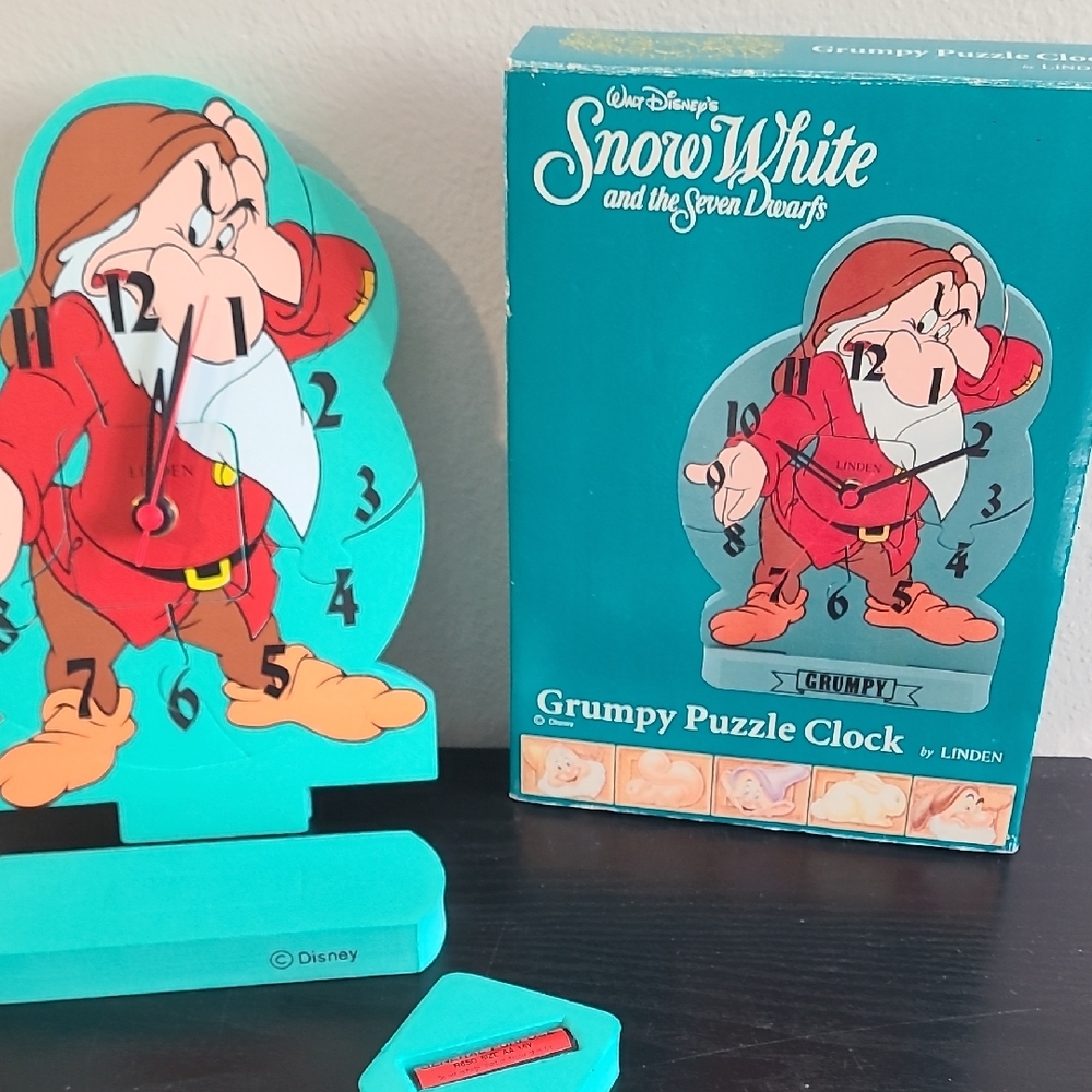Disney Grumpy Puzzle Clock - NIB